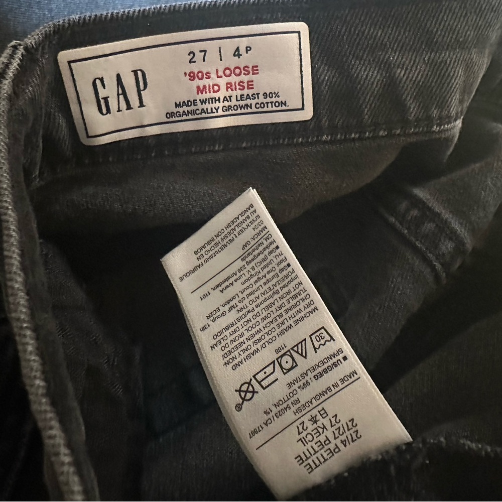 GAP Black 90’s loose mid rise jeans - Picture 6 of 8